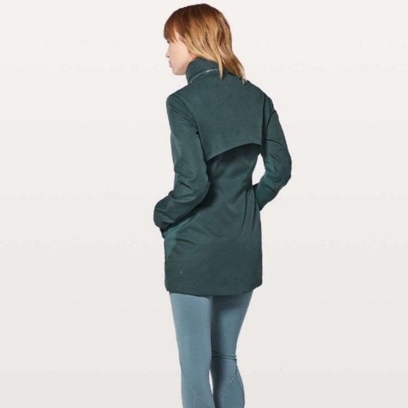 Lululemon like a glove jacket teal shadow sz 4 Jacket All weather Wind Rain
A221 - Picture 3 of 11